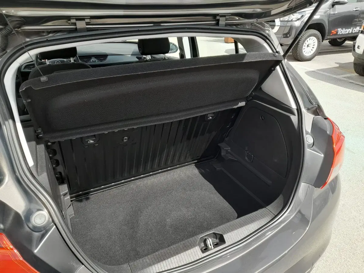 Opel Corsa usata a L'Aquila (10)