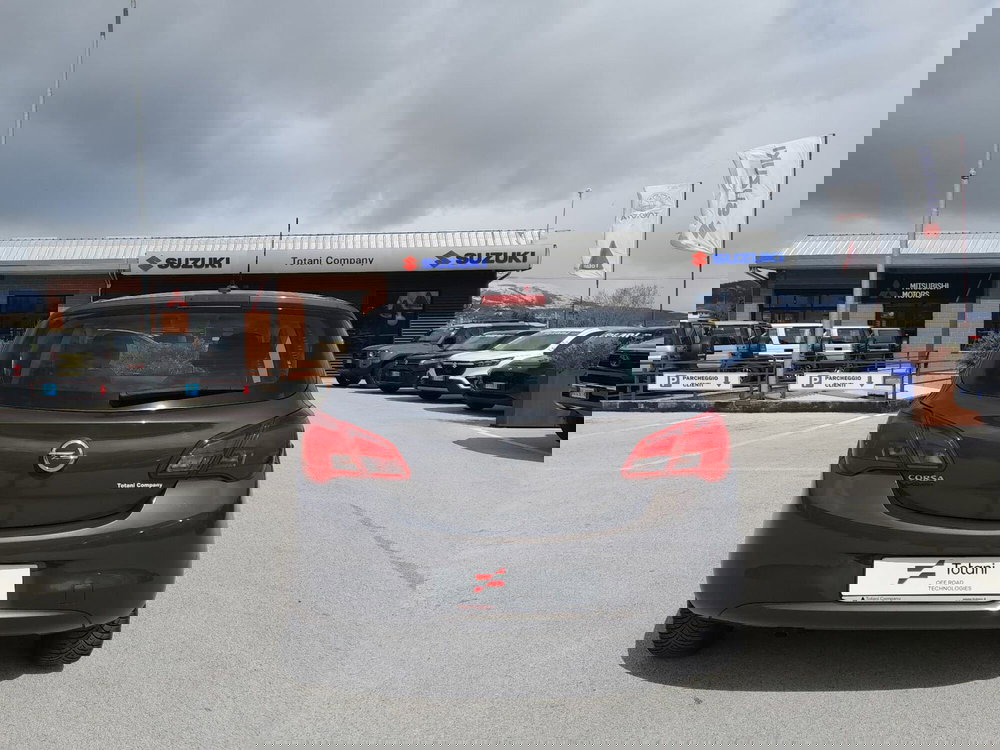 Opel Corsa usata a L'Aquila (7)