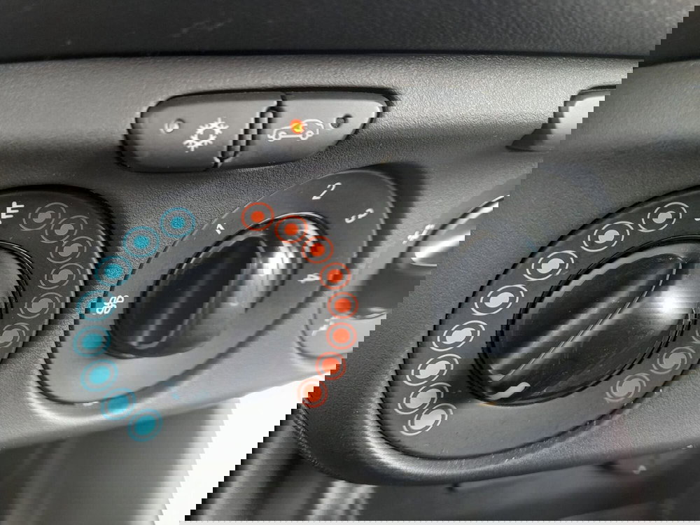 Opel Corsa usata a L'Aquila (9)