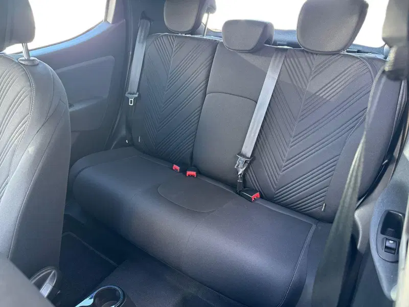 Lancia Ypsilon usata a Reggio Calabria (10)