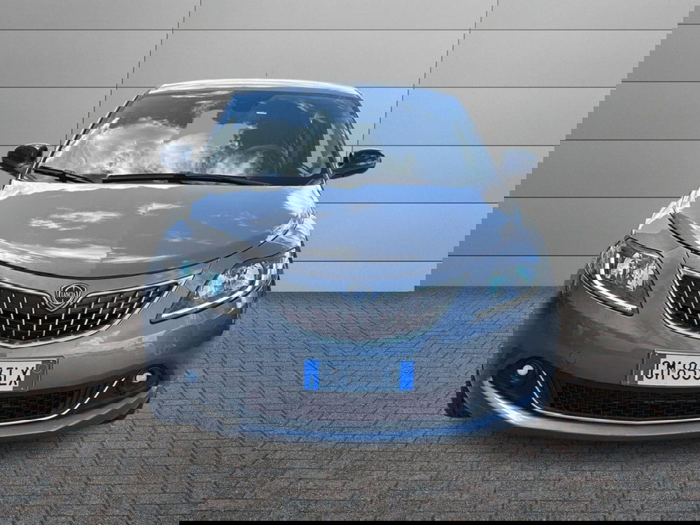 Lancia Ypsilon usata a Reggio Calabria (12)