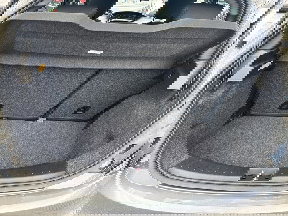 Lancia Ypsilon usata a Reggio Calabria (5)