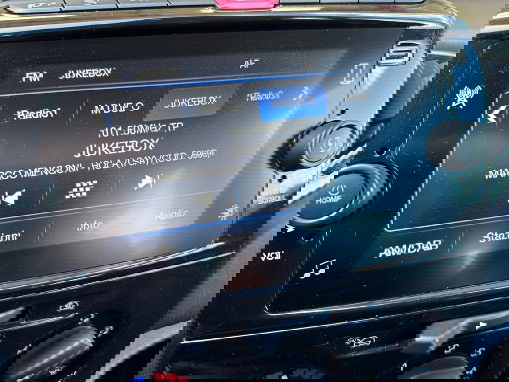 Lancia Ypsilon usata a Reggio Calabria (9)