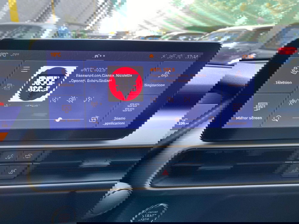 Jeep Avenger usata a Milano (13)