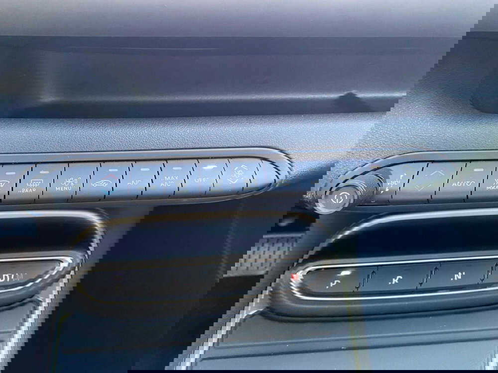 Jeep Avenger usata a Milano (17)