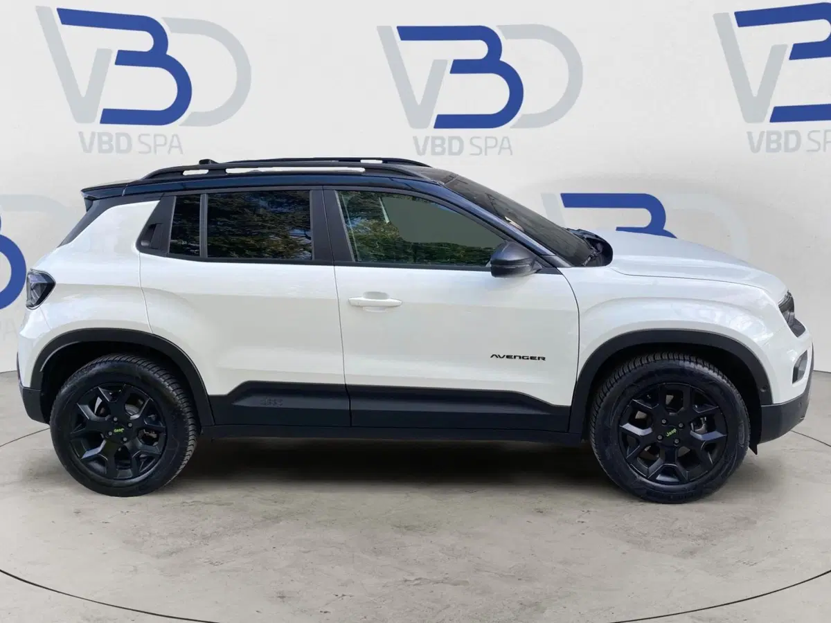 Jeep Avenger usata a Milano (6)