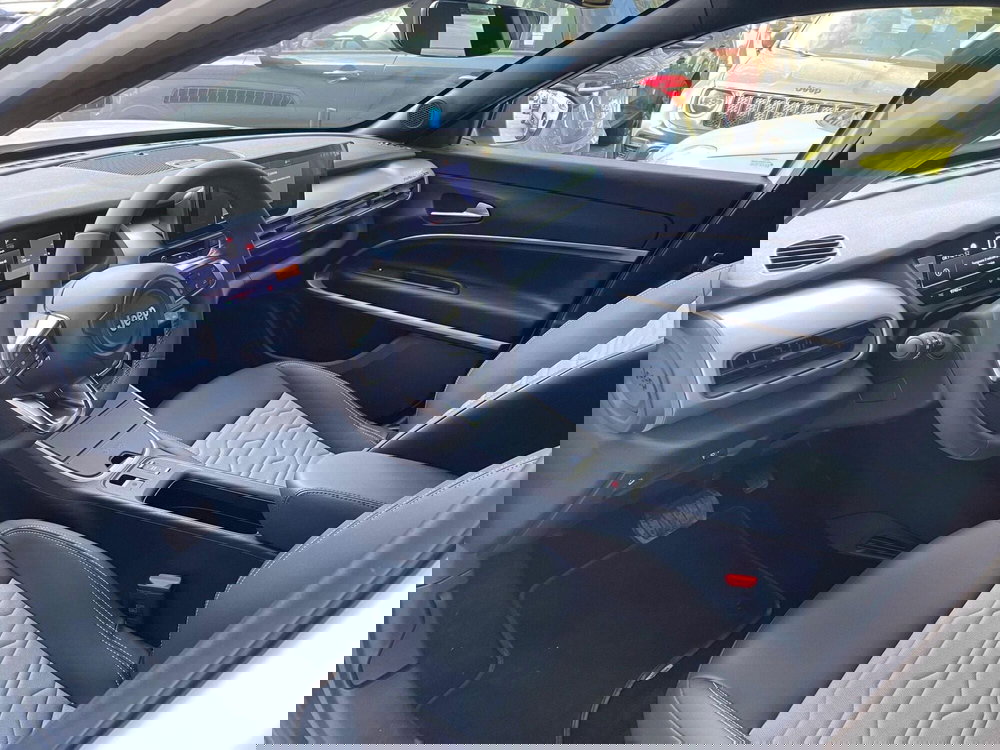 Jeep Avenger usata a Milano (9)