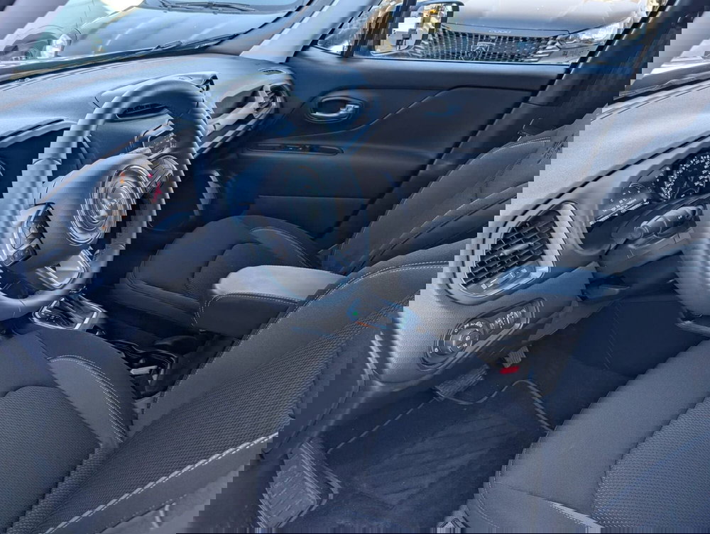 Jeep Renegade usata a Milano (11)