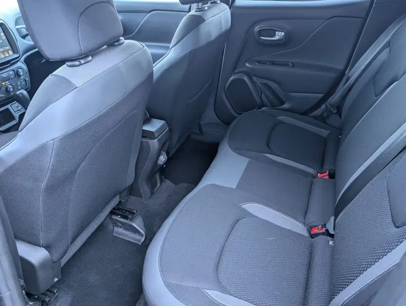 Jeep Renegade usata a Milano (12)