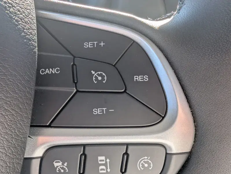 Jeep Renegade usata a Milano (15)