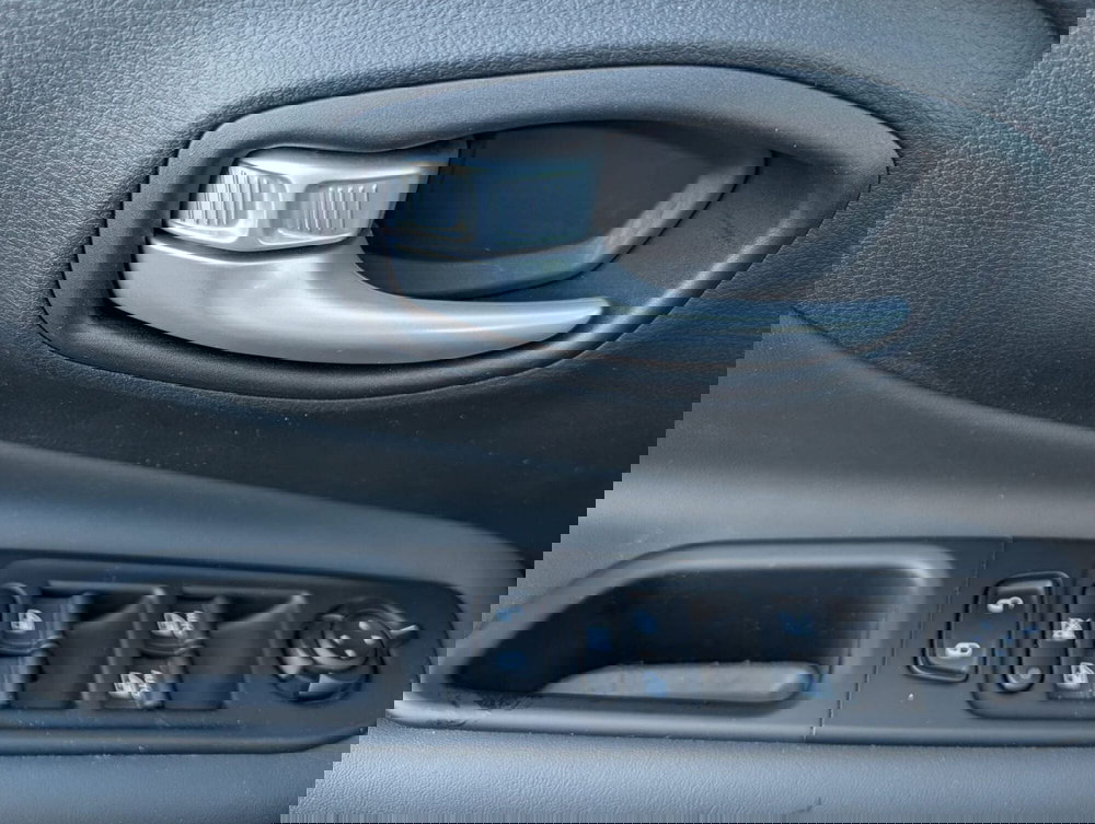 Jeep Renegade usata a Milano (18)