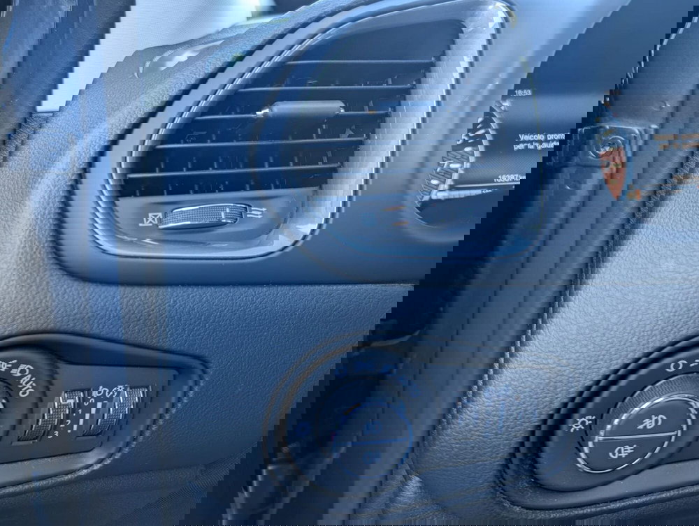 Jeep Renegade usata a Milano (19)