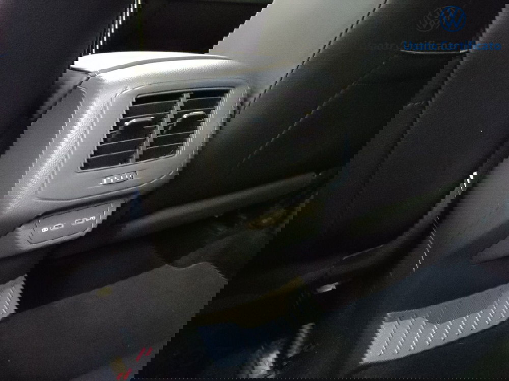 Volkswagen T-Roc usata a Varese (12)