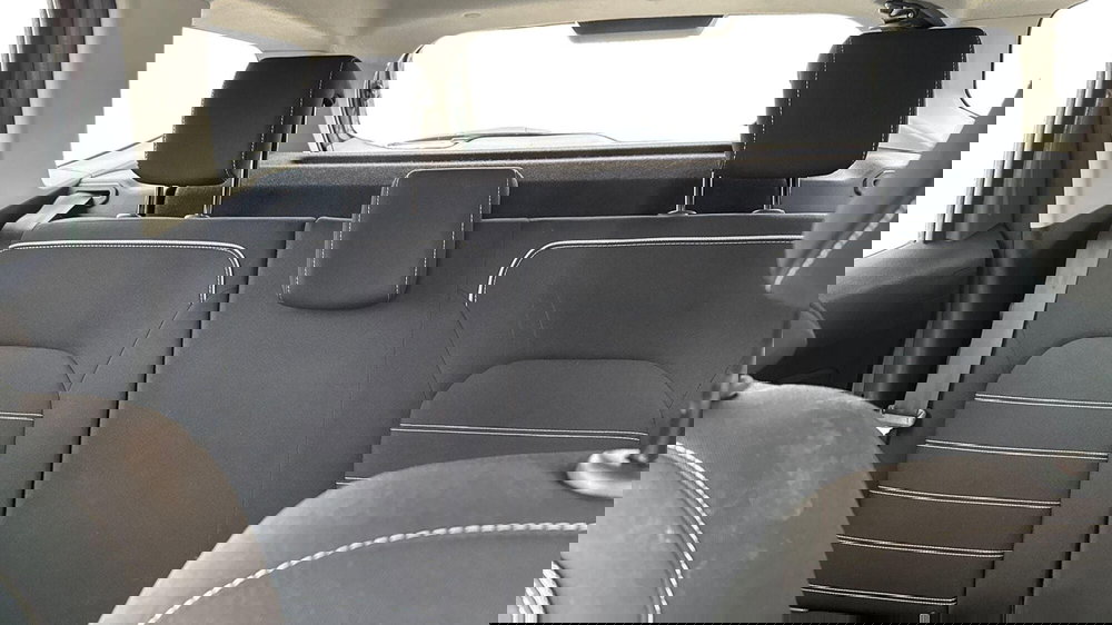 Dacia Duster usata a Padova (16)