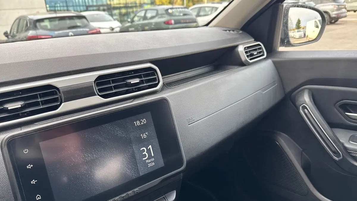 Dacia Duster usata a Padova (9)