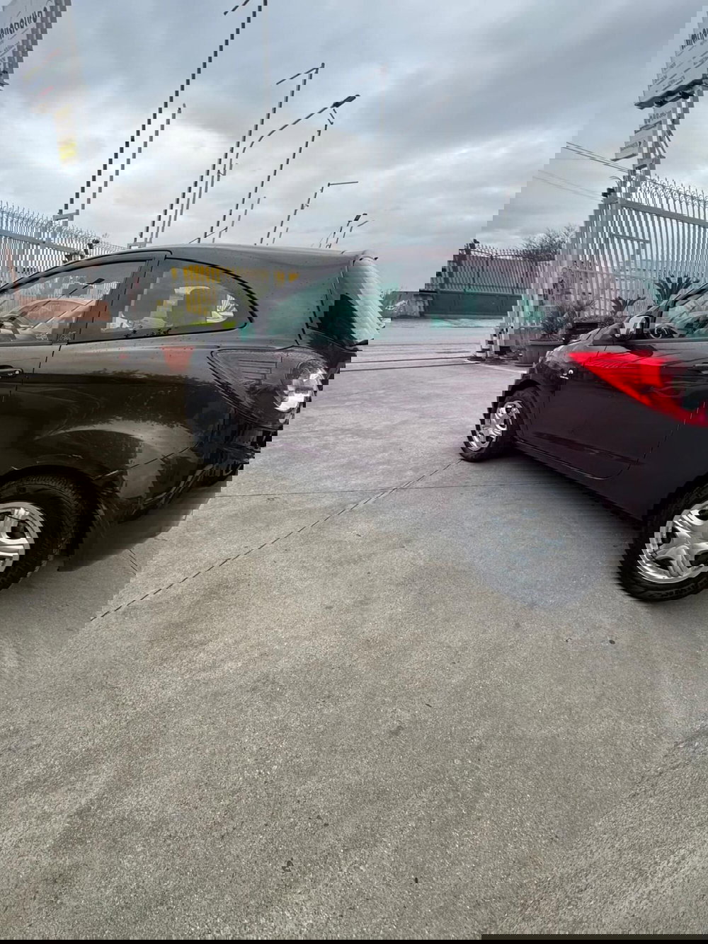 Ford Ka usata a Caserta (2)