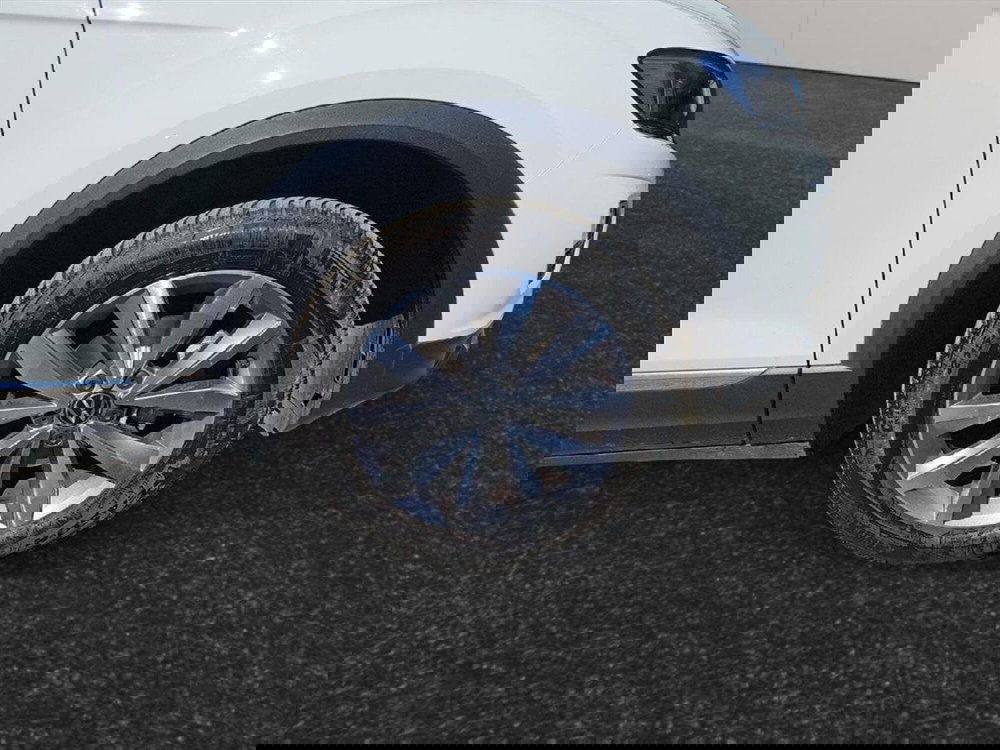 Volkswagen T-Roc usata a Lecco (18)