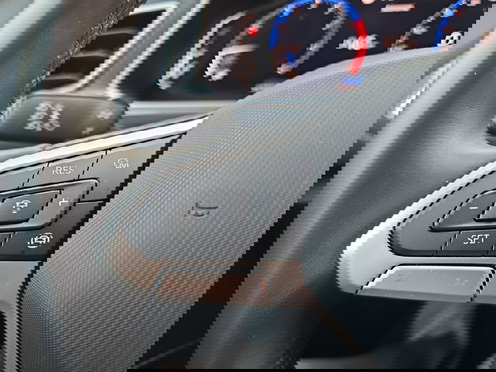 Volkswagen T-Roc usata a Lecco (13)