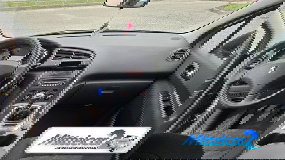 Peugeot 3008 usata a Udine (14)