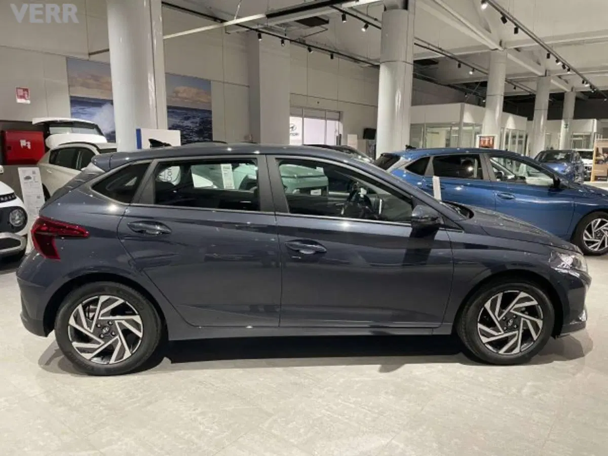 Hyundai i20 nuova a Milano (4)