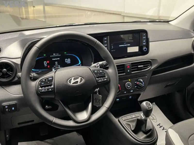 Hyundai i10 nuova a Milano (12)
