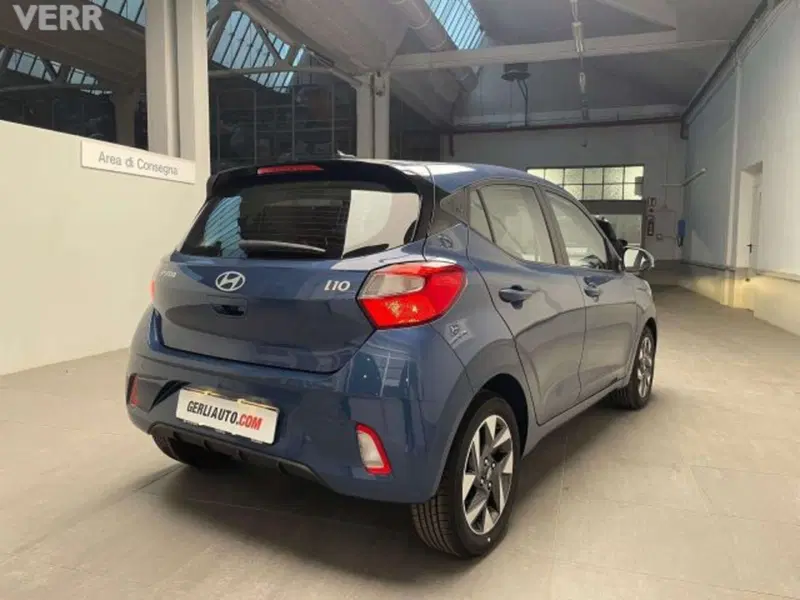 Hyundai i10 nuova a Milano (8)