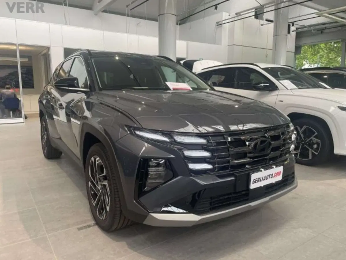 Hyundai Tucson usata a Milano (2)