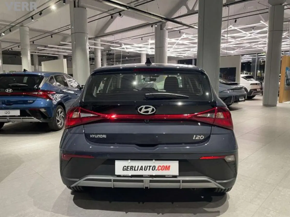 Hyundai i20 nuova a Milano (10)