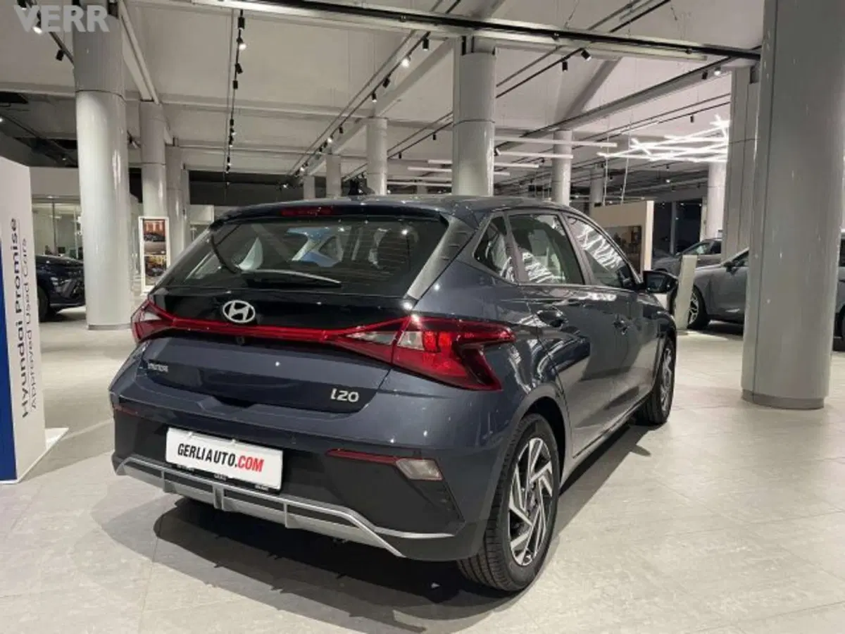 Hyundai i20 nuova a Milano (9)