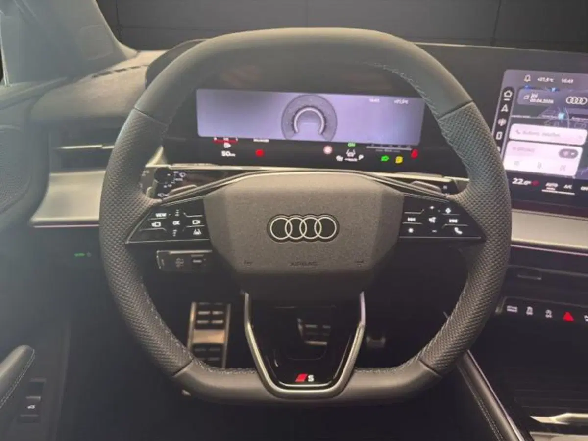 Audi Q3 Sportback nuova a Milano (20)