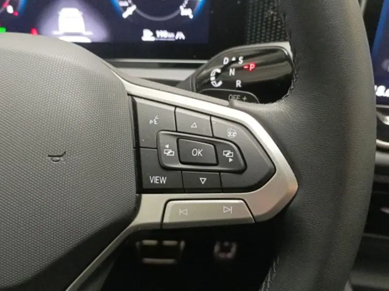 Volkswagen Tiguan usata a Milano (13)