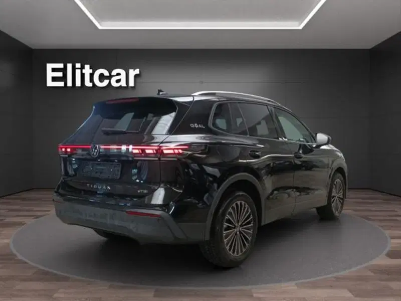 Volkswagen Tiguan usata a Milano (7)