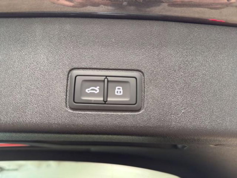 Audi Q3 Sportback nuova a Milano (19)