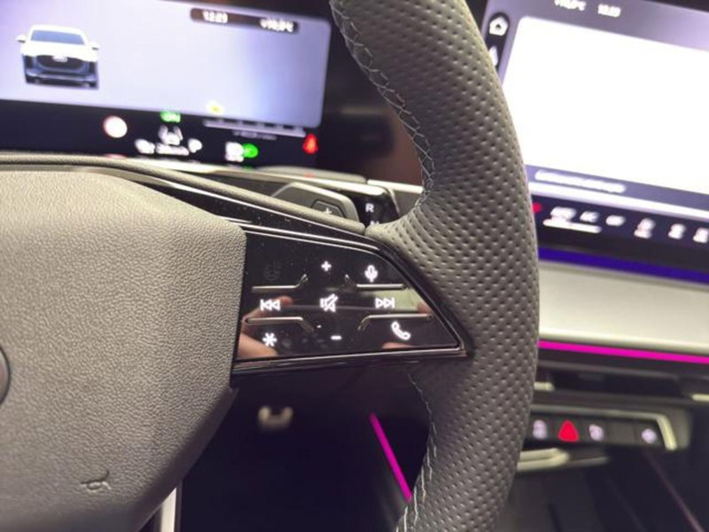 Audi Q3 Sportback nuova a Milano (20)