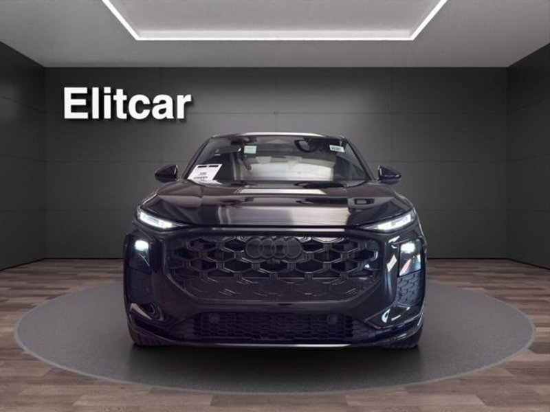 Audi Q3 Sportback nuova a Milano (4)