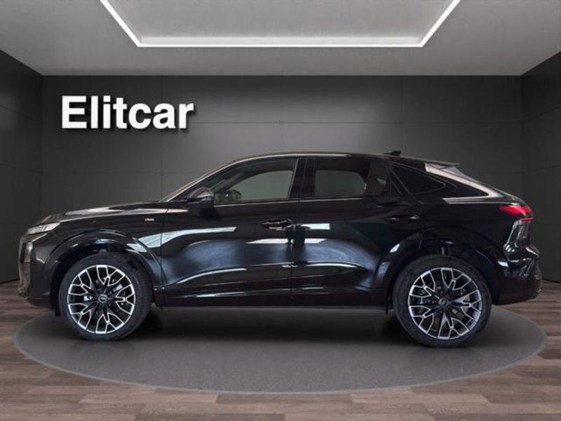 Audi Q3 Sportback nuova a Milano (6)