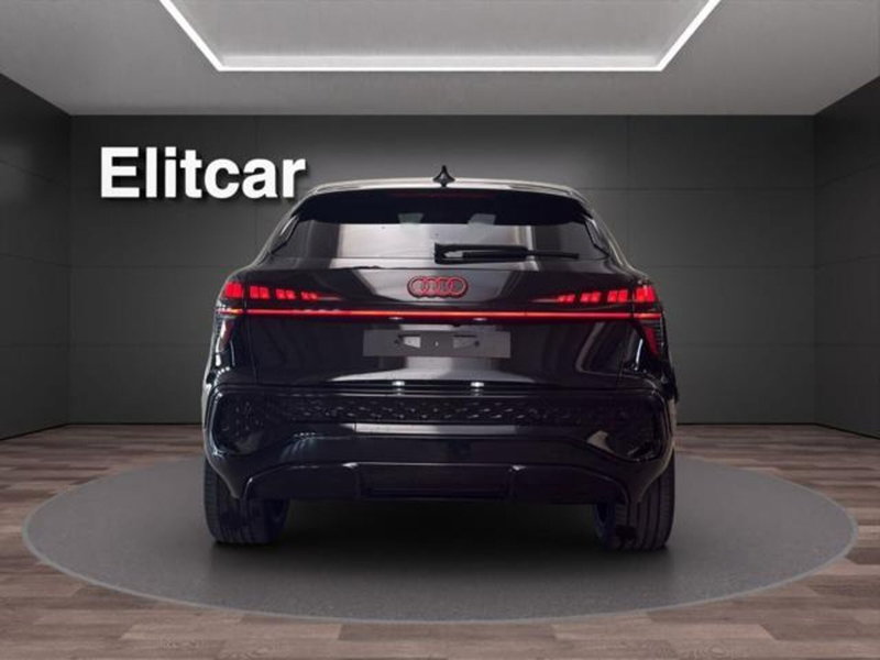 Audi Q3 Sportback nuova a Milano (7)