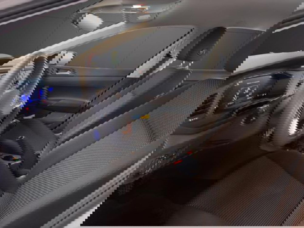 Volkswagen Taigo usata a Milano (10)