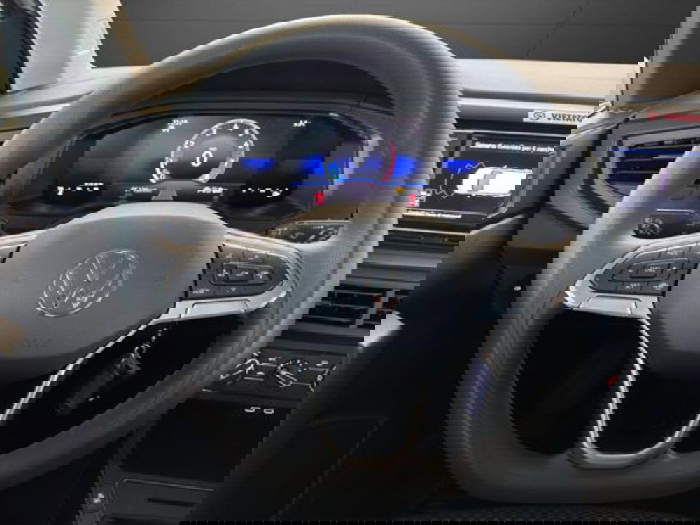 Volkswagen Taigo usata a Milano (8)