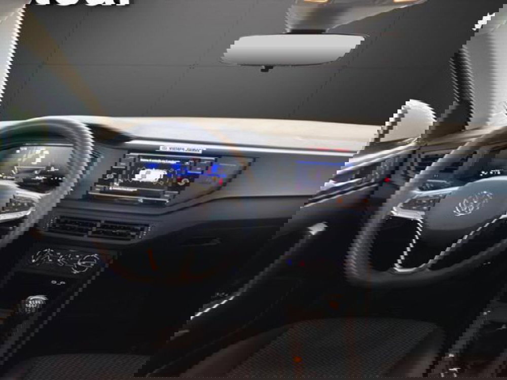 Volkswagen Taigo usata a Milano (9)