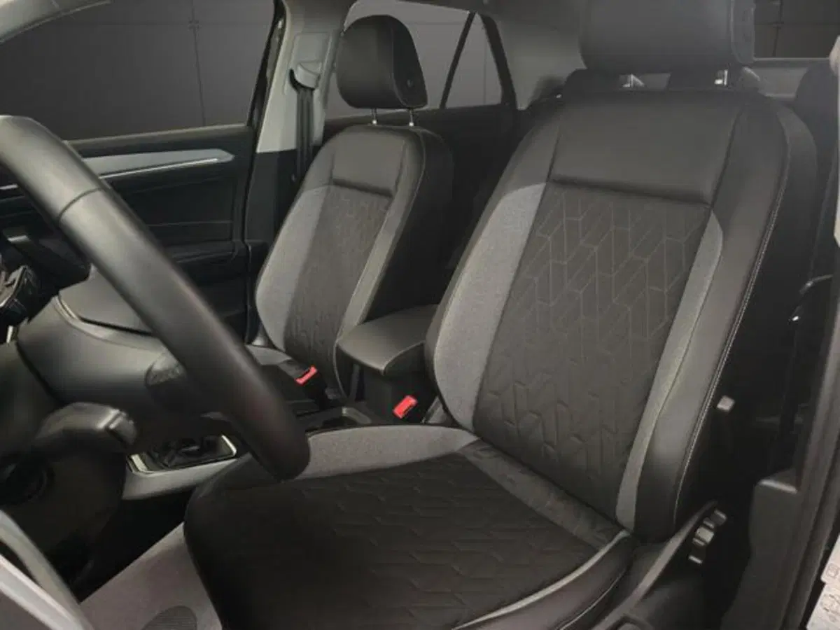 Volkswagen T-Roc usata a Milano (8)