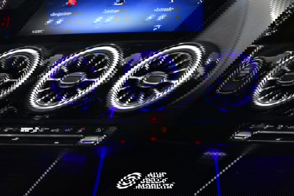 Mercedes-Benz GLA SUV usata a Perugia (12)