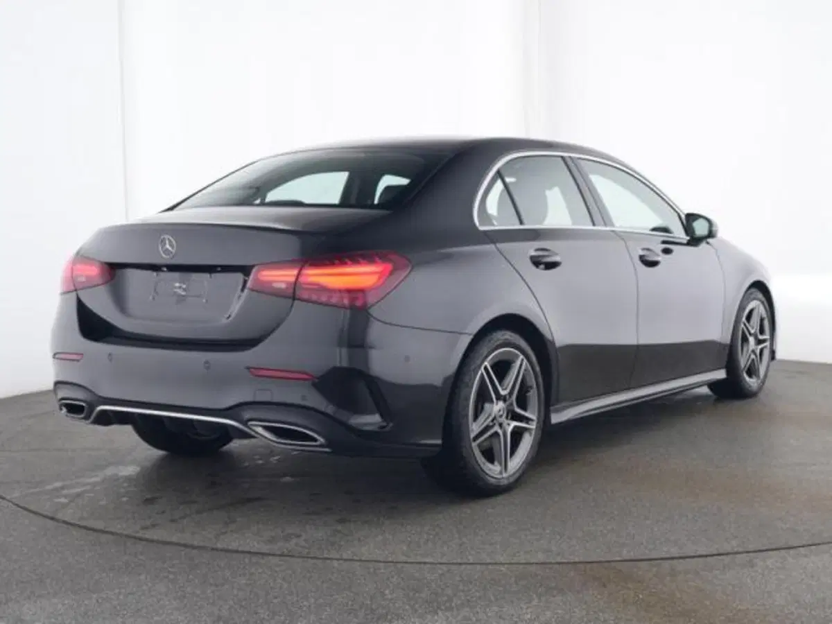 Mercedes-Benz Classe A Sedan usata a Milano (2)
