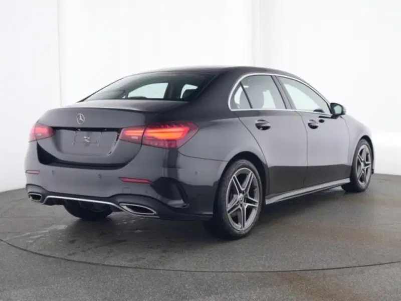 Mercedes-Benz Classe A Sedan usata a Milano (2)