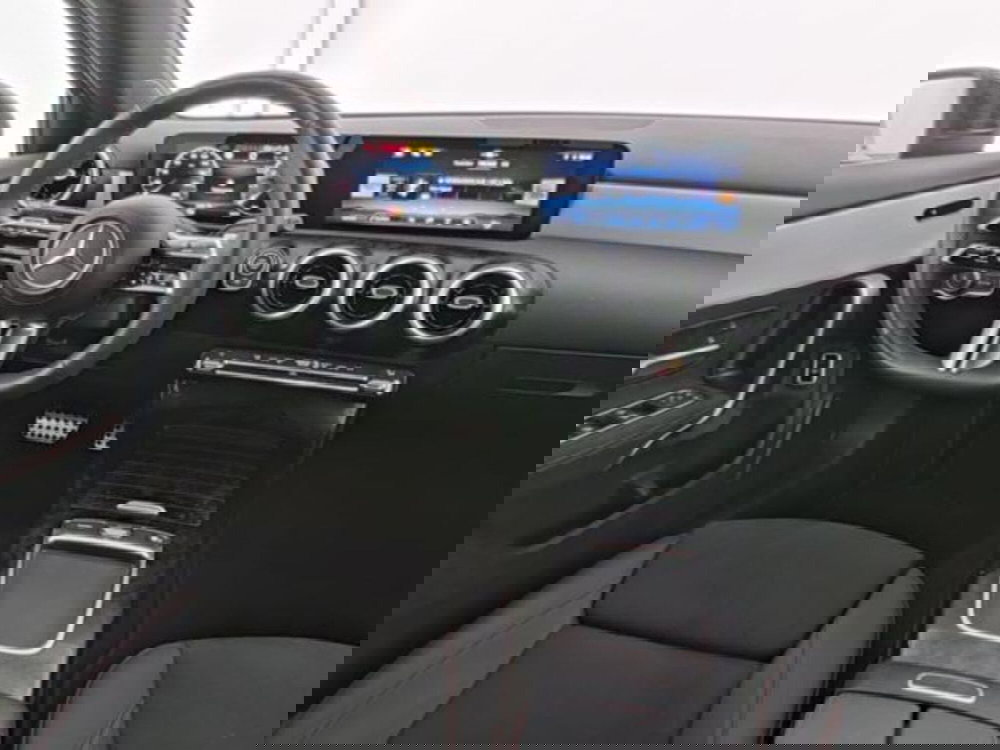 Mercedes-Benz Classe A Sedan usata a Milano (4)