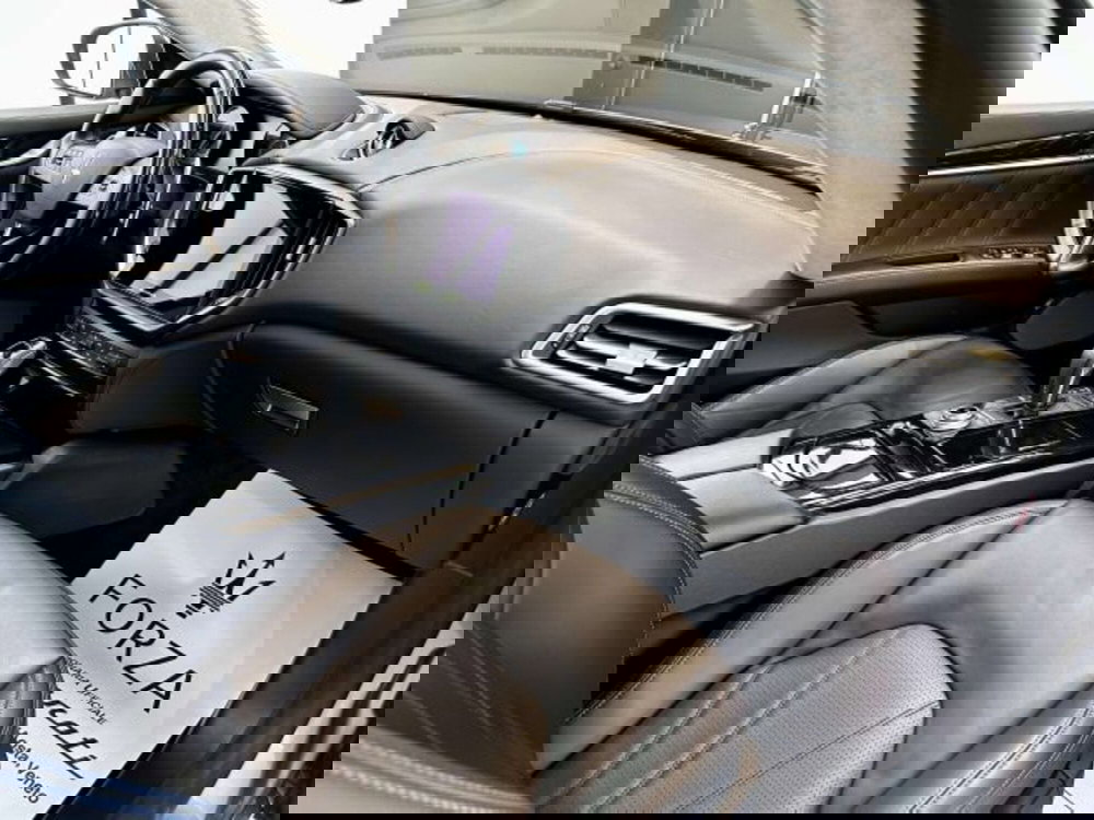 Maserati Ghibli usata a Torino (12)