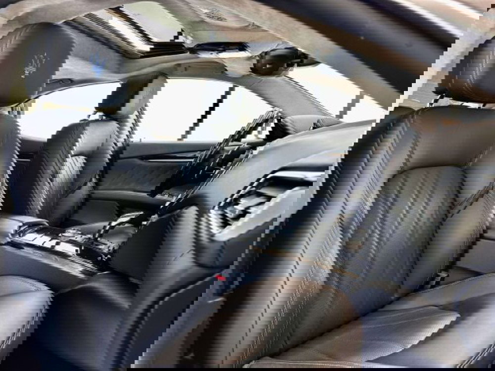 Maserati Ghibli usata a Torino (13)