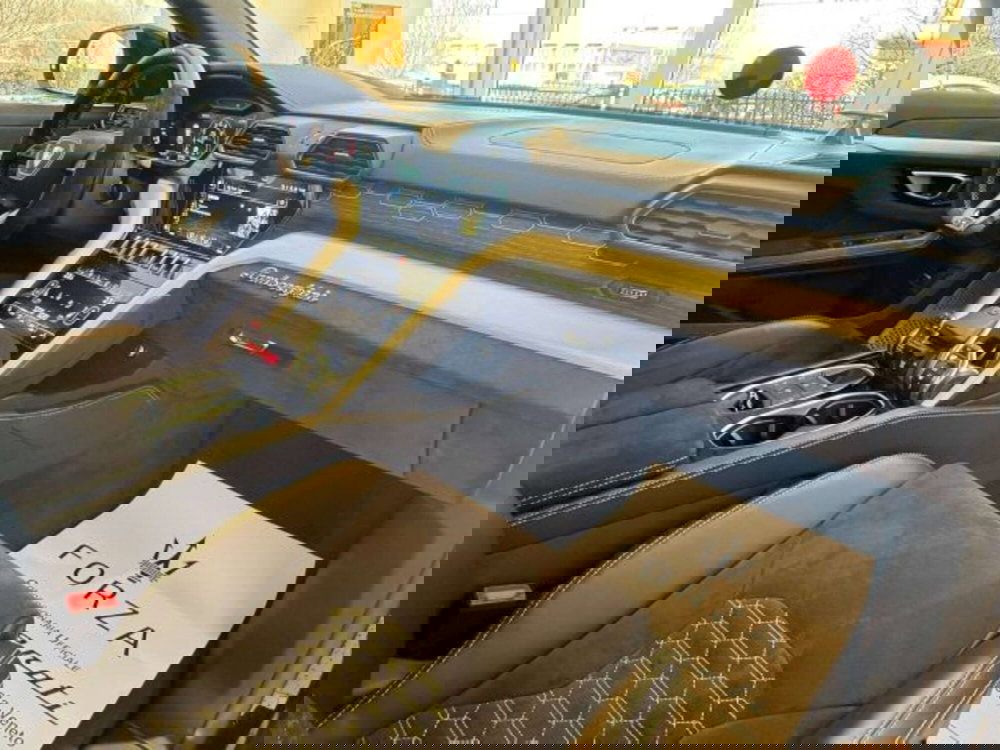 Lamborghini Urus usata a Torino (10)