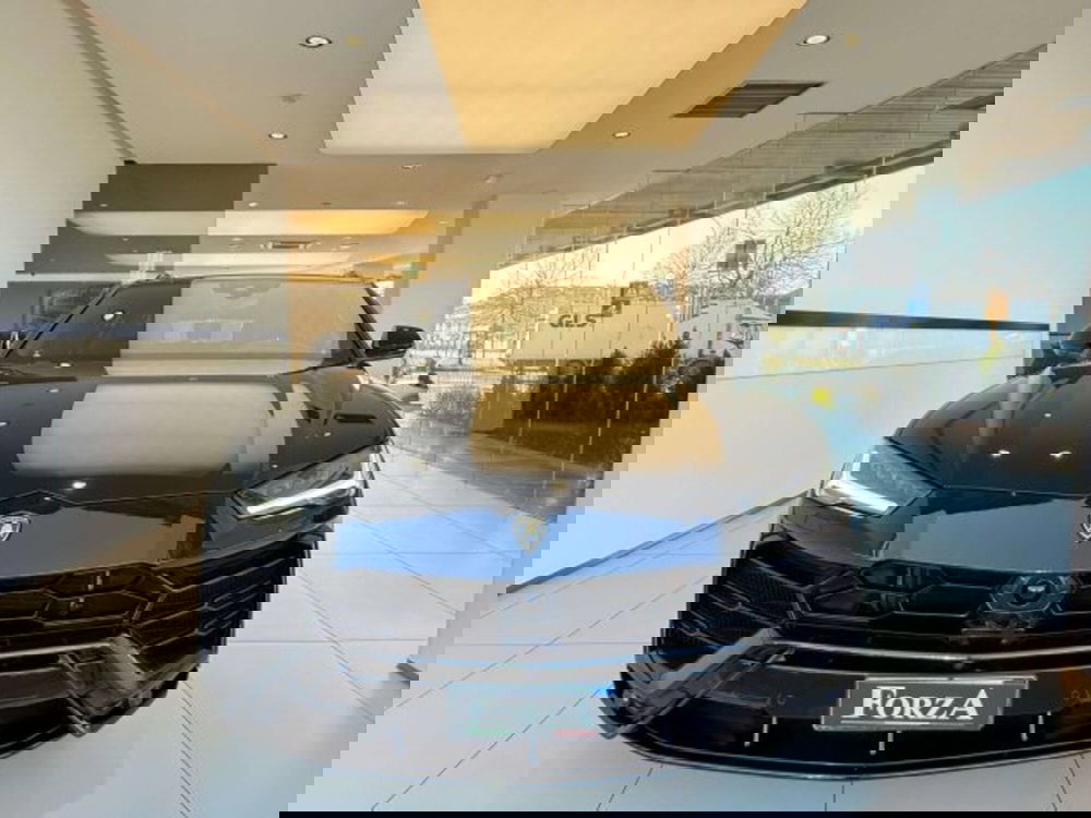 Lamborghini Urus usata a Torino (2)