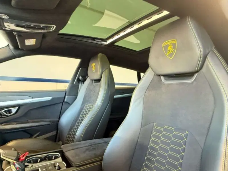 Lamborghini Urus usata a Torino (7)
